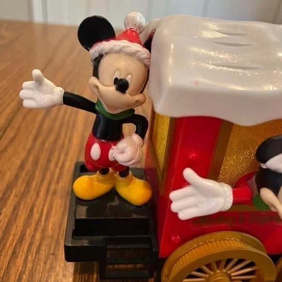 Disney’s Ruz Express Music Train Engine Christmas Goofy, Minnie, Mickey Mouse 🎄 - Picture 5 of 15